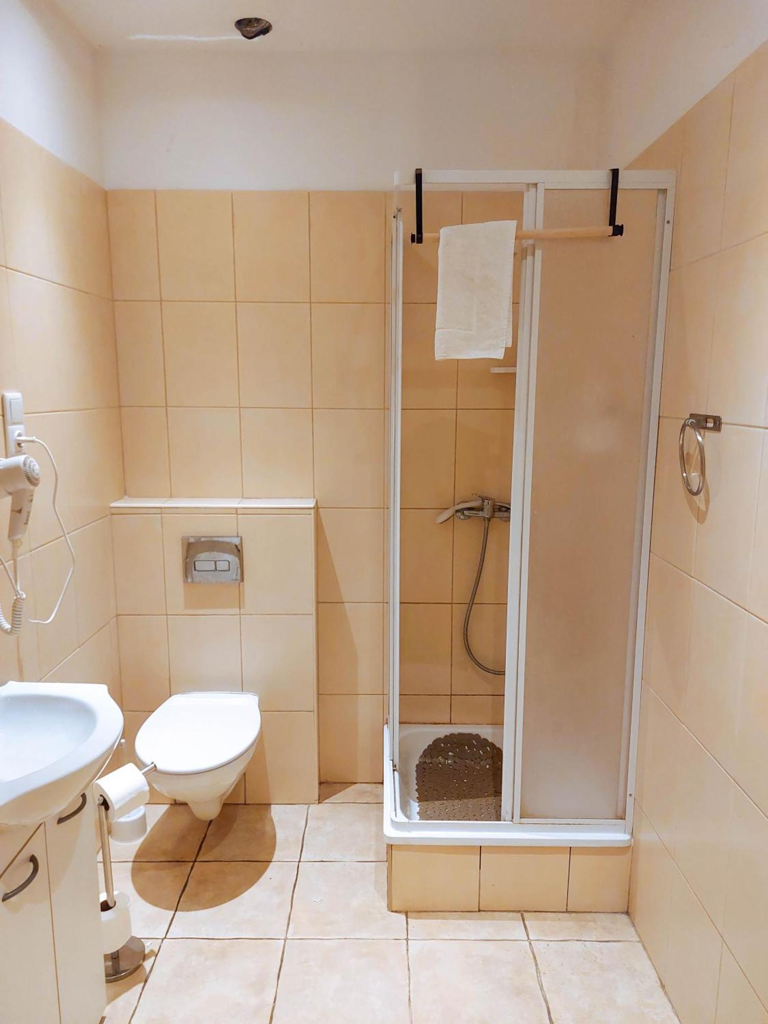 Pod Starymi Lipami Apartment Szczecin Ngoại thất bức ảnh