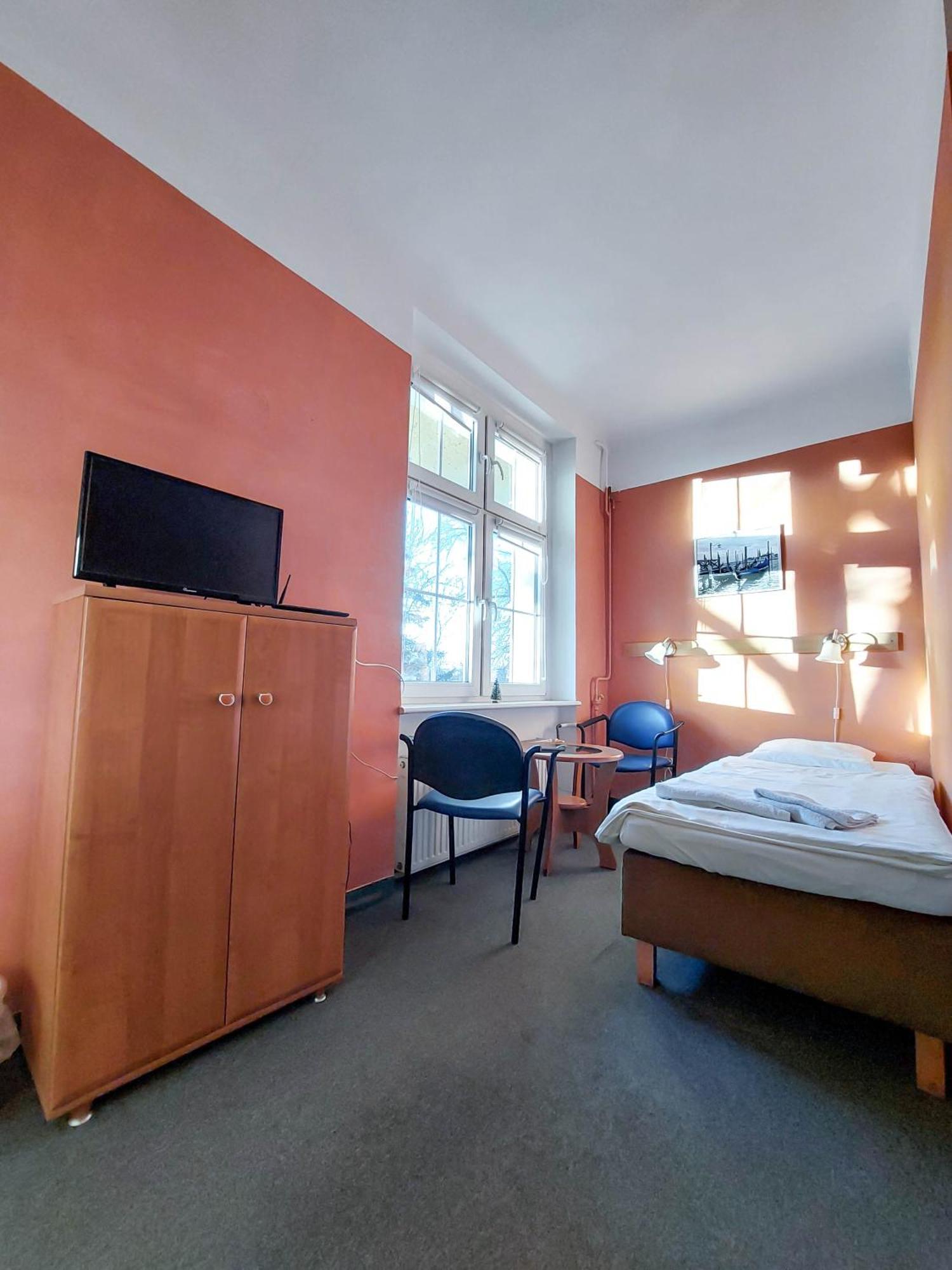 Pod Starymi Lipami Apartment Szczecin Ngoại thất bức ảnh